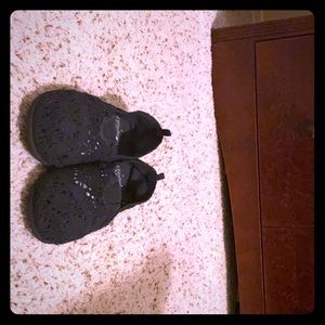 Kids lace shoes great condition